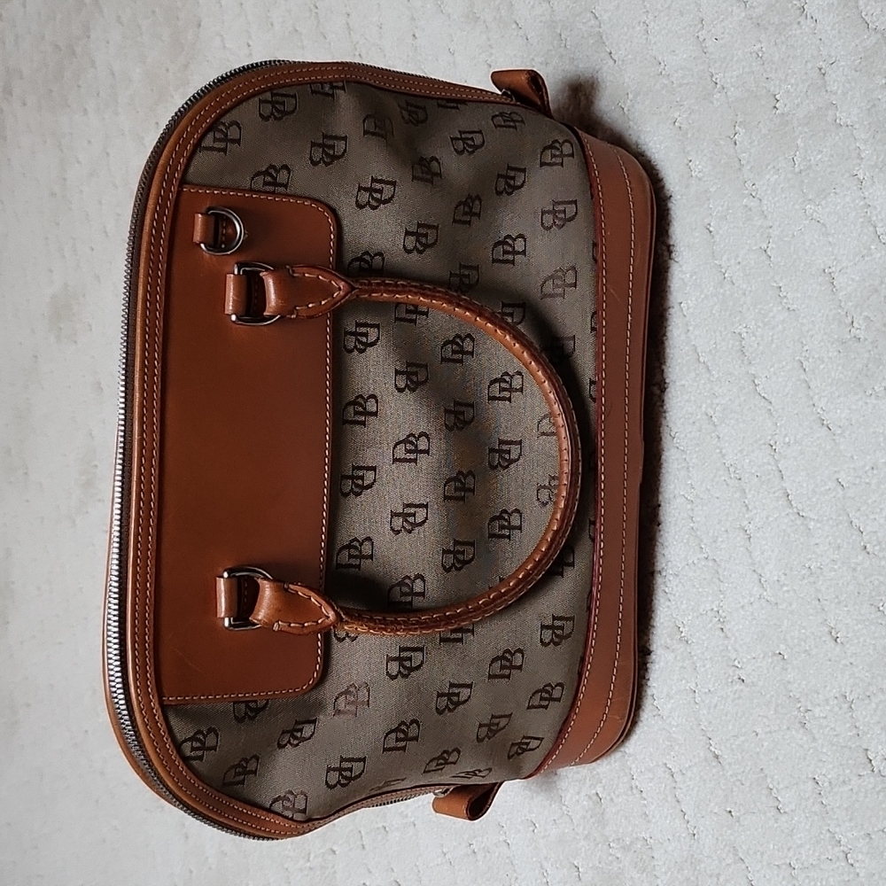 Dooney n Bourke Purse - Picture 5 of 9